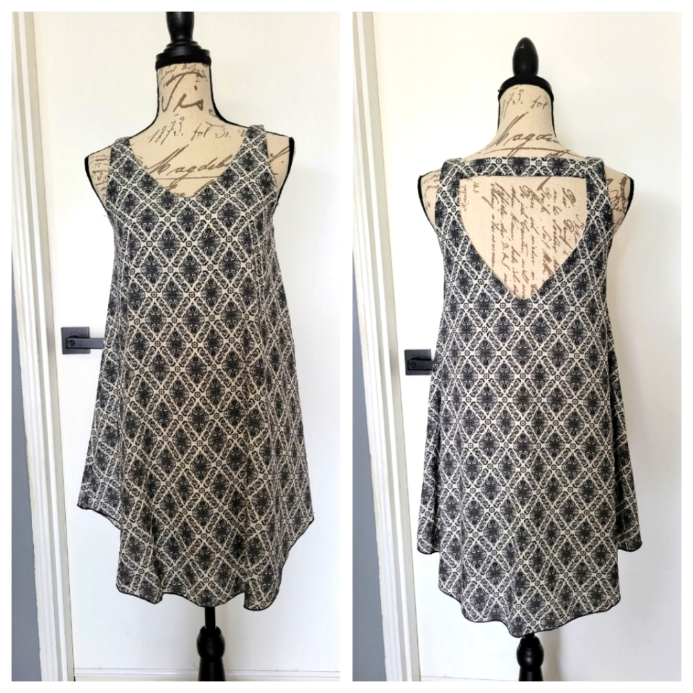 Million Bullpup Paisley Black White Handkerchief Boho Dress Size S‎